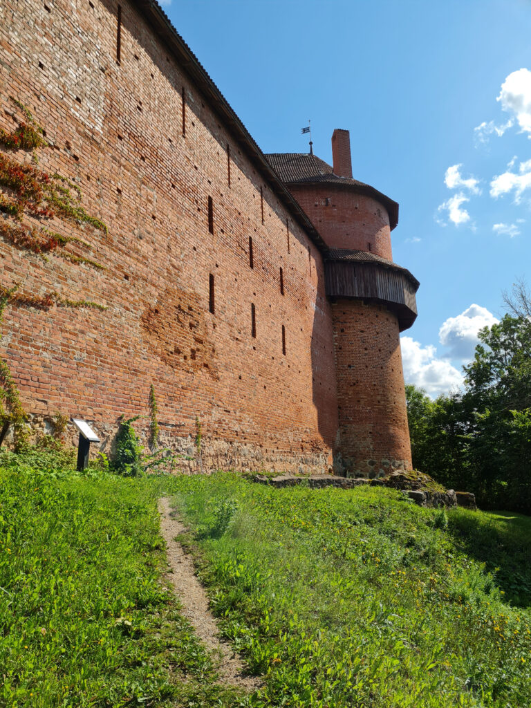 2021.08.13.Pusapaļais tornis. Foto: Maira Dudareva