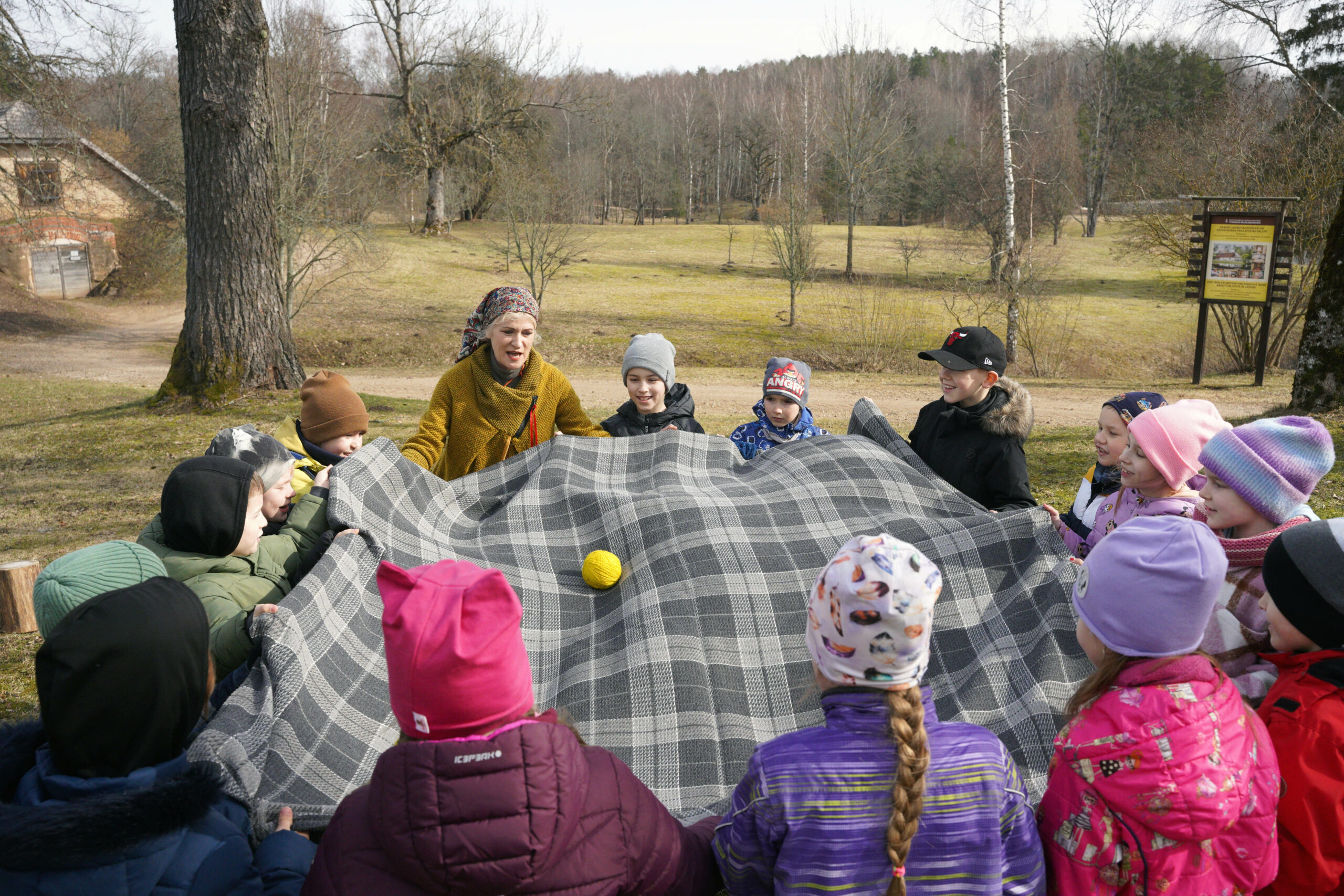 Lieldienu programma skolēniem